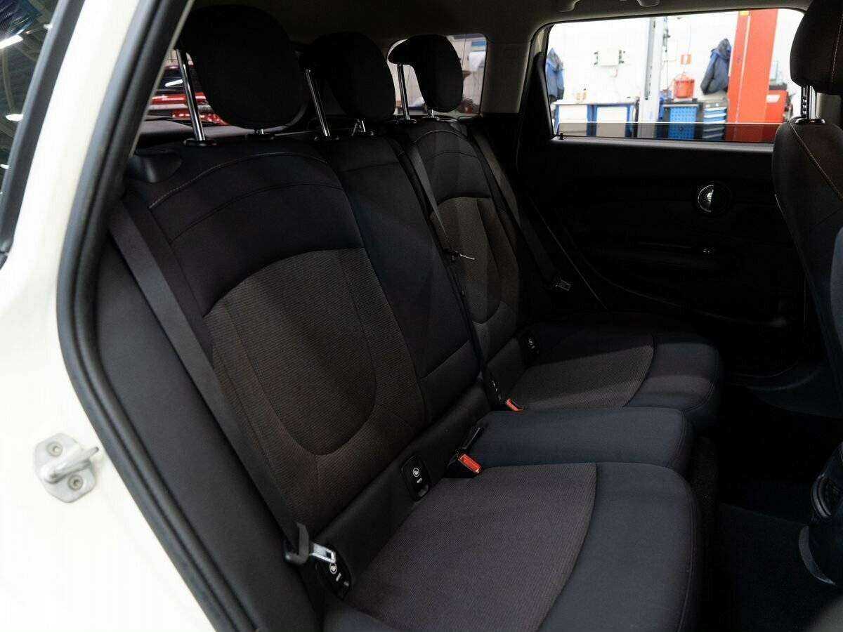 Mini Clubman Cooper, 2016 Фото №8