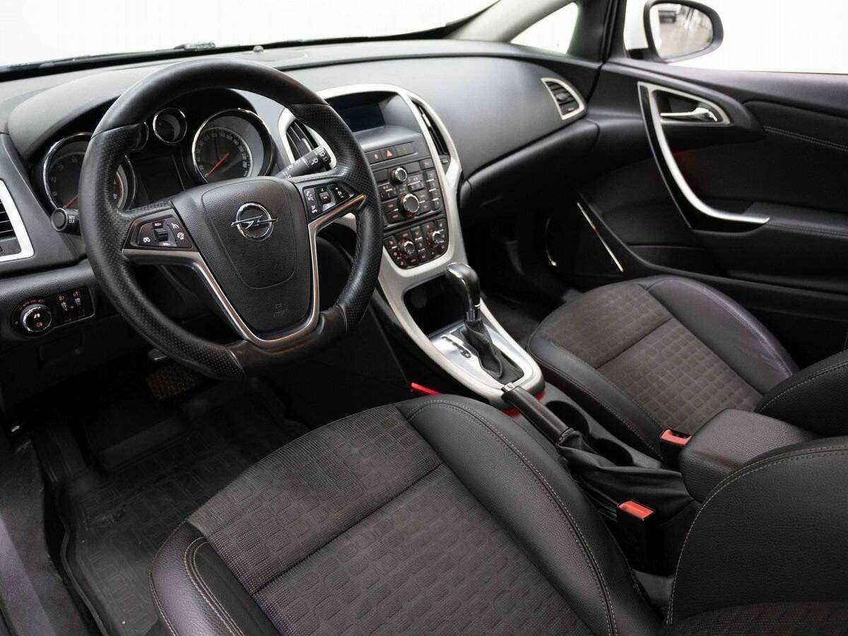 Opel Astra GTC, 2012 Фото №7