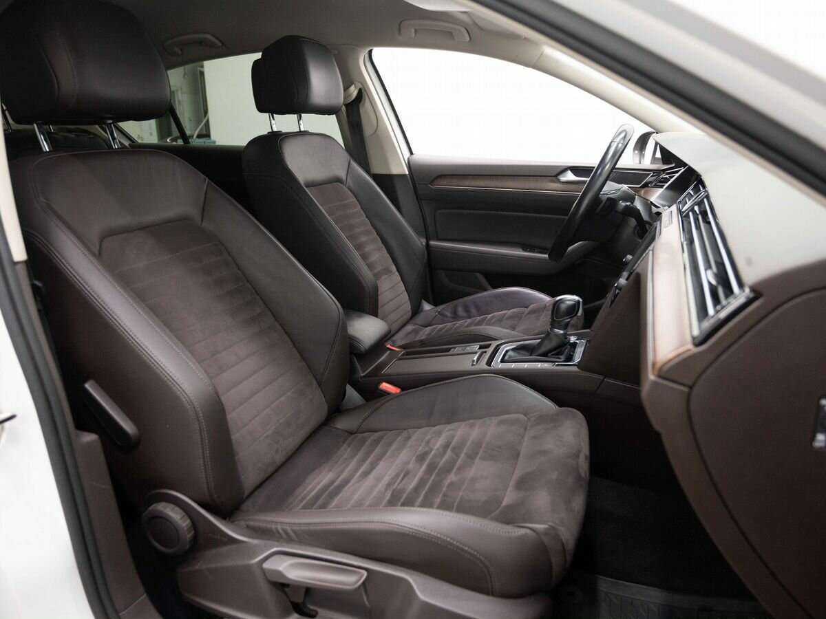Volkswagen Passat, 2016 Фото №12