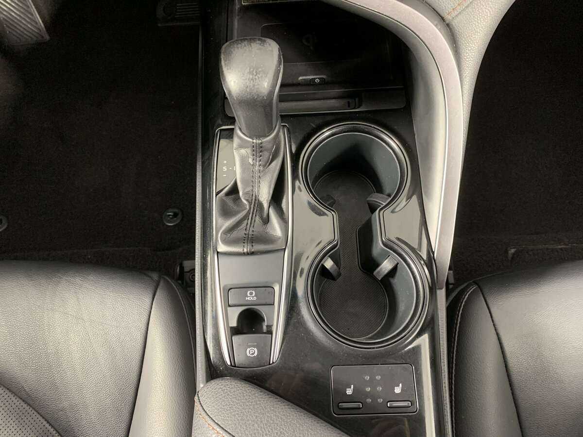 Toyota Camry, 2020 Фото №19