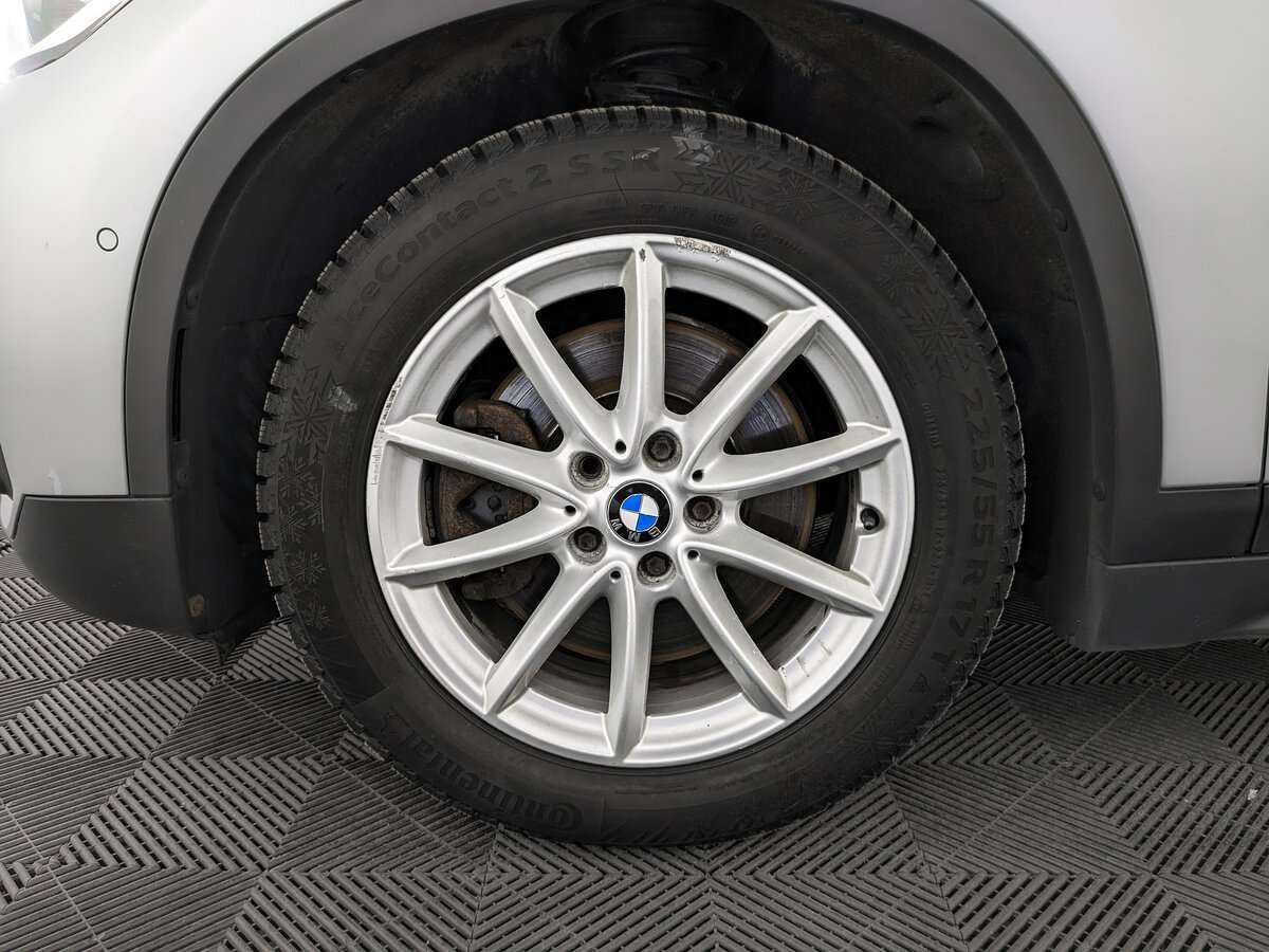 BMW X1 20i xDrive, 2015 Фото №12