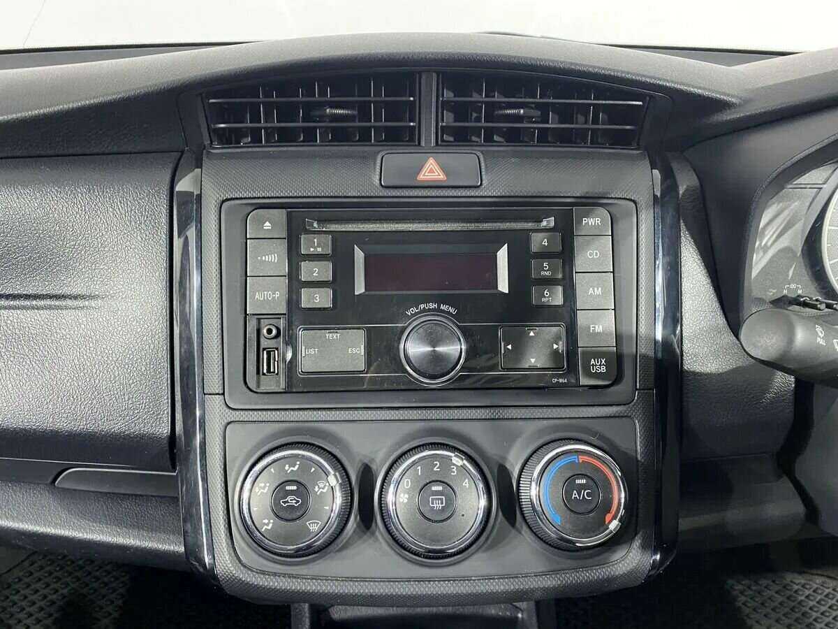 Toyota Corolla Axio, 2016 Фото №10