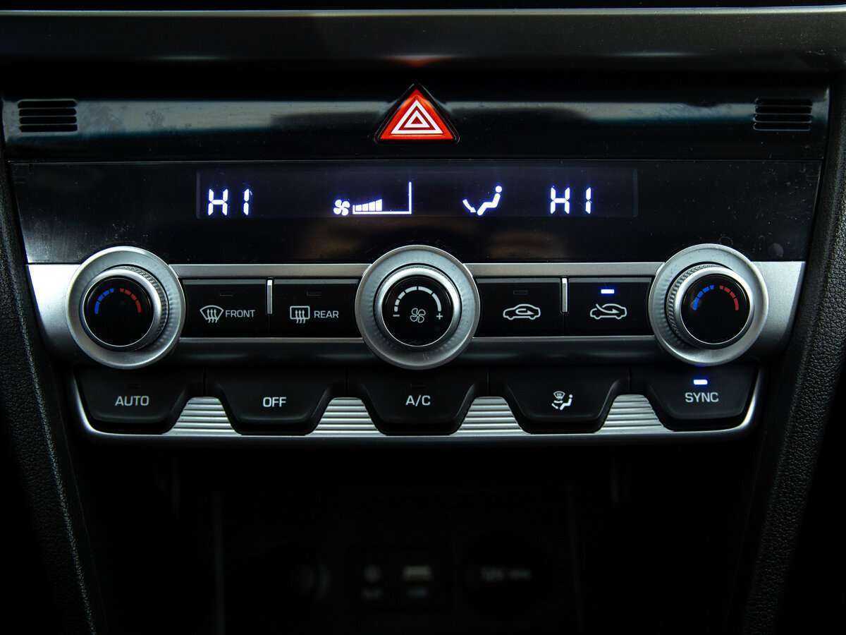 Hyundai Elantra, 2020 Фото №15