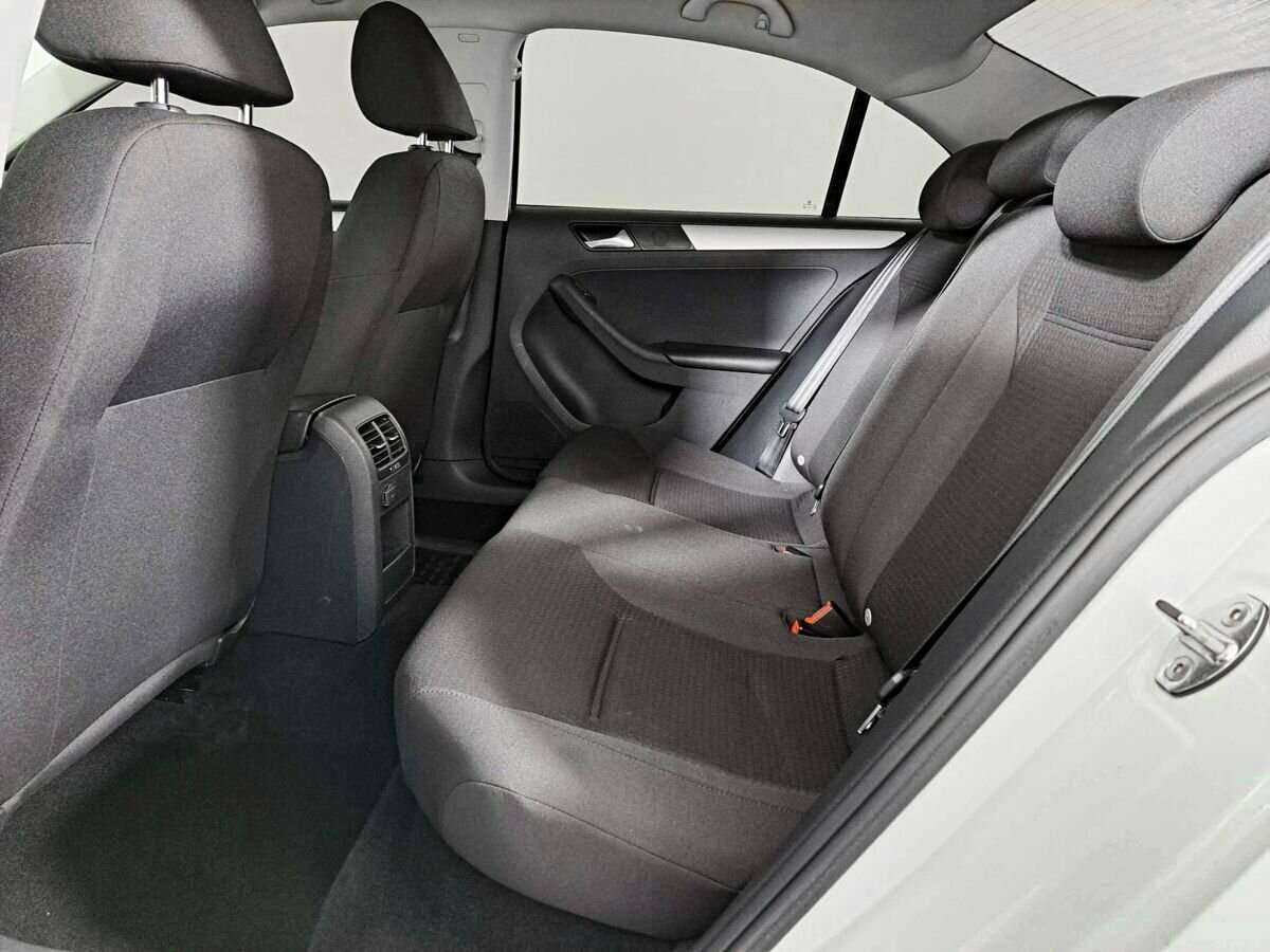 Volkswagen Jetta, 2016 Фото №12