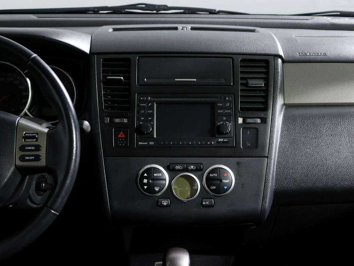 Nissan Tiida, 2012 Фото №13