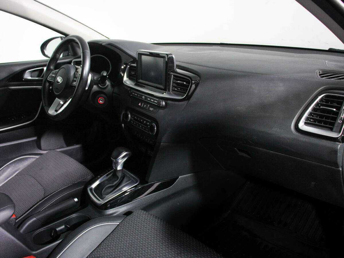 Kia Ceed, 2018 Фото №7