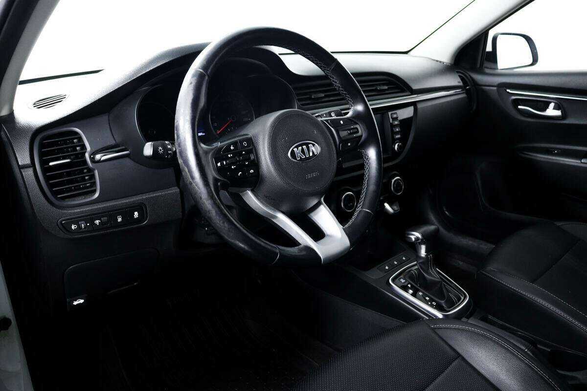 Kia Rio X-Line, 2018 Фото №13