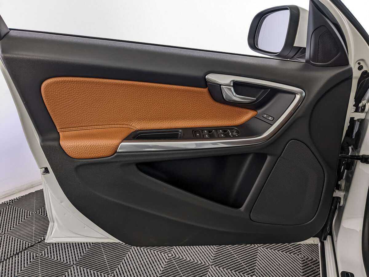 Volvo S60, 2012 Фото №17