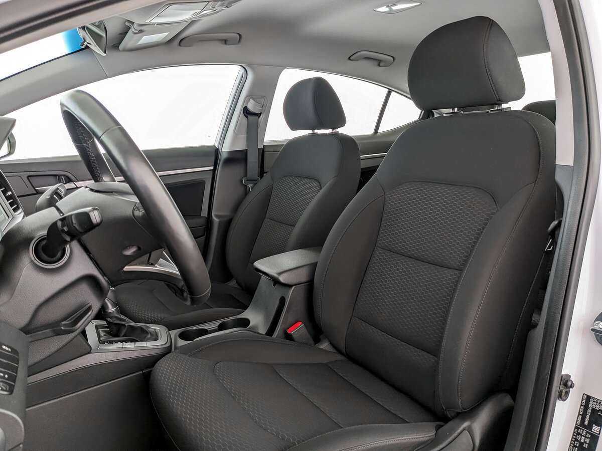 Hyundai Elantra, 2020 Фото №16