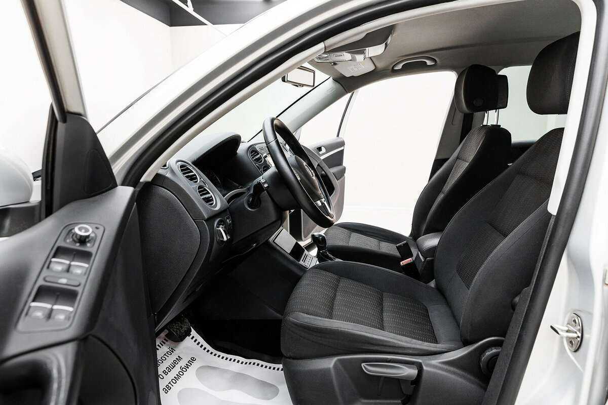 Volkswagen Tiguan, 2012 Фото №8