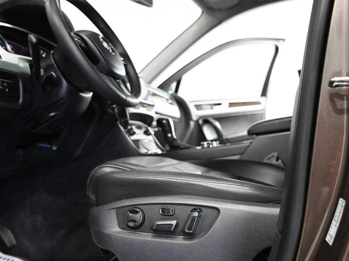 Volkswagen Touareg, 2013 Фото №8