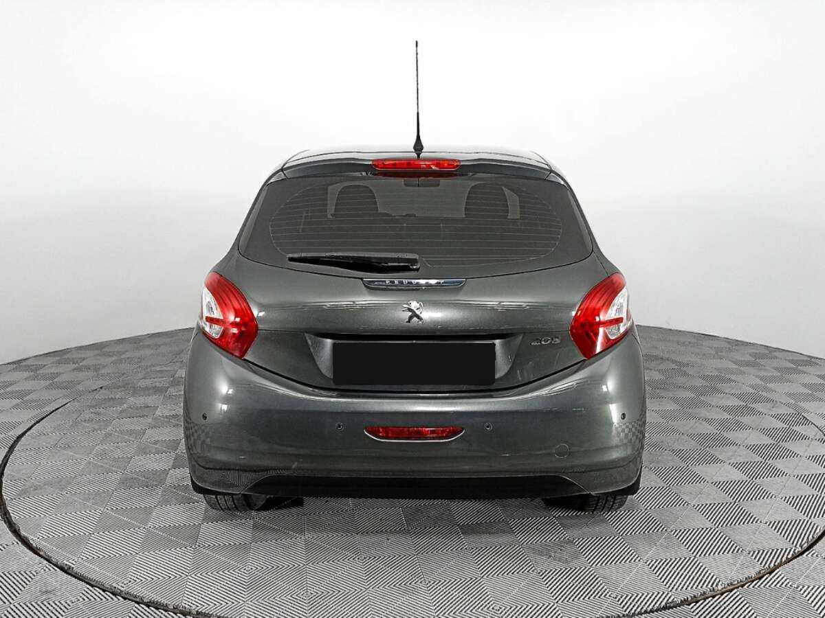 Peugeot 208, 2013 Фото №6