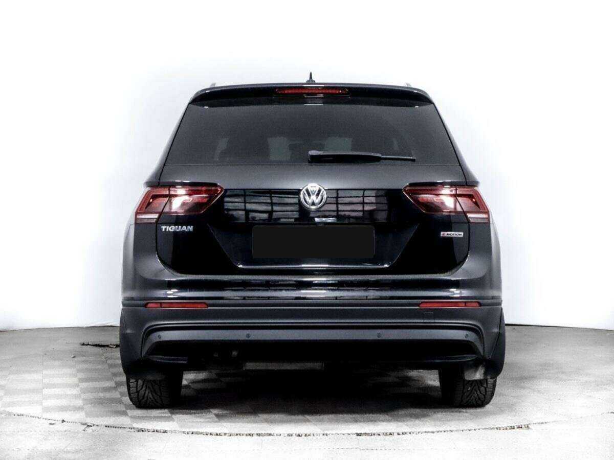 Volkswagen Tiguan, 2018 Фото №5