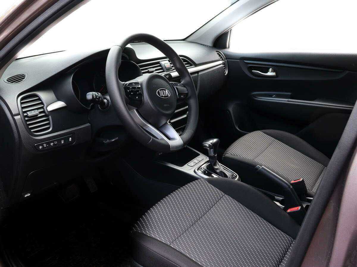 Kia Rio, 2018 Фото №8