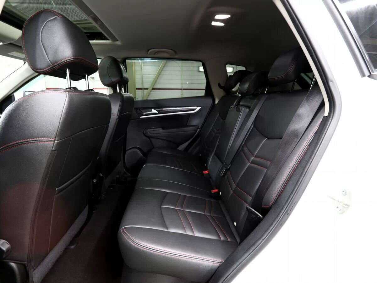 Dongfeng AX7, 2017 Фото №10