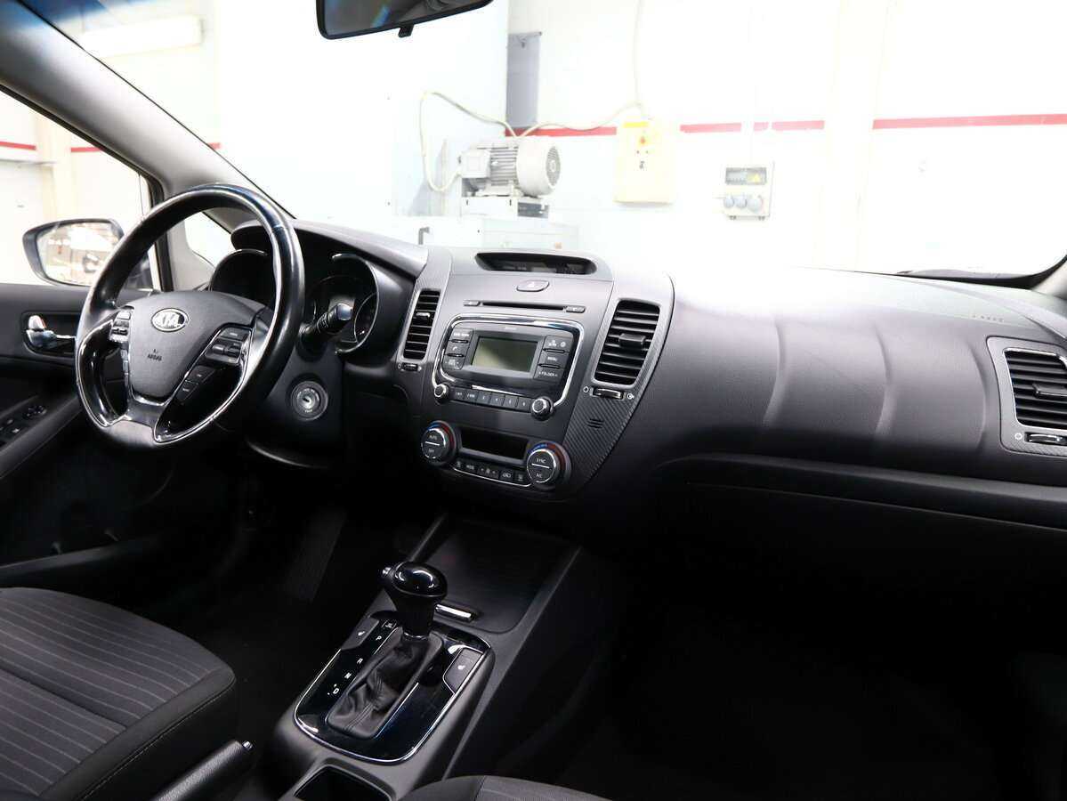 Kia Cerato, 2018 Фото №8