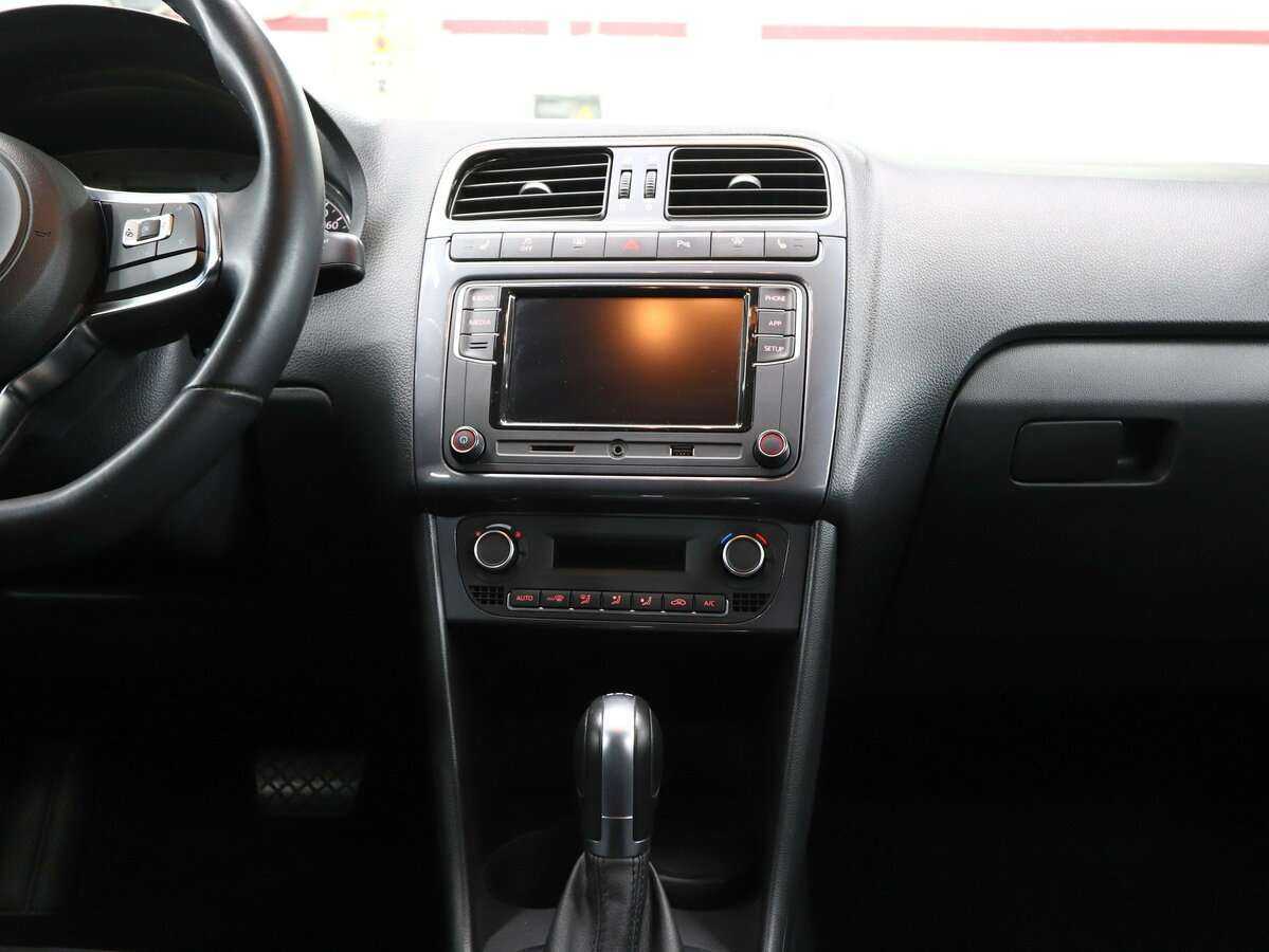 Volkswagen Polo, 2019 Фото №16