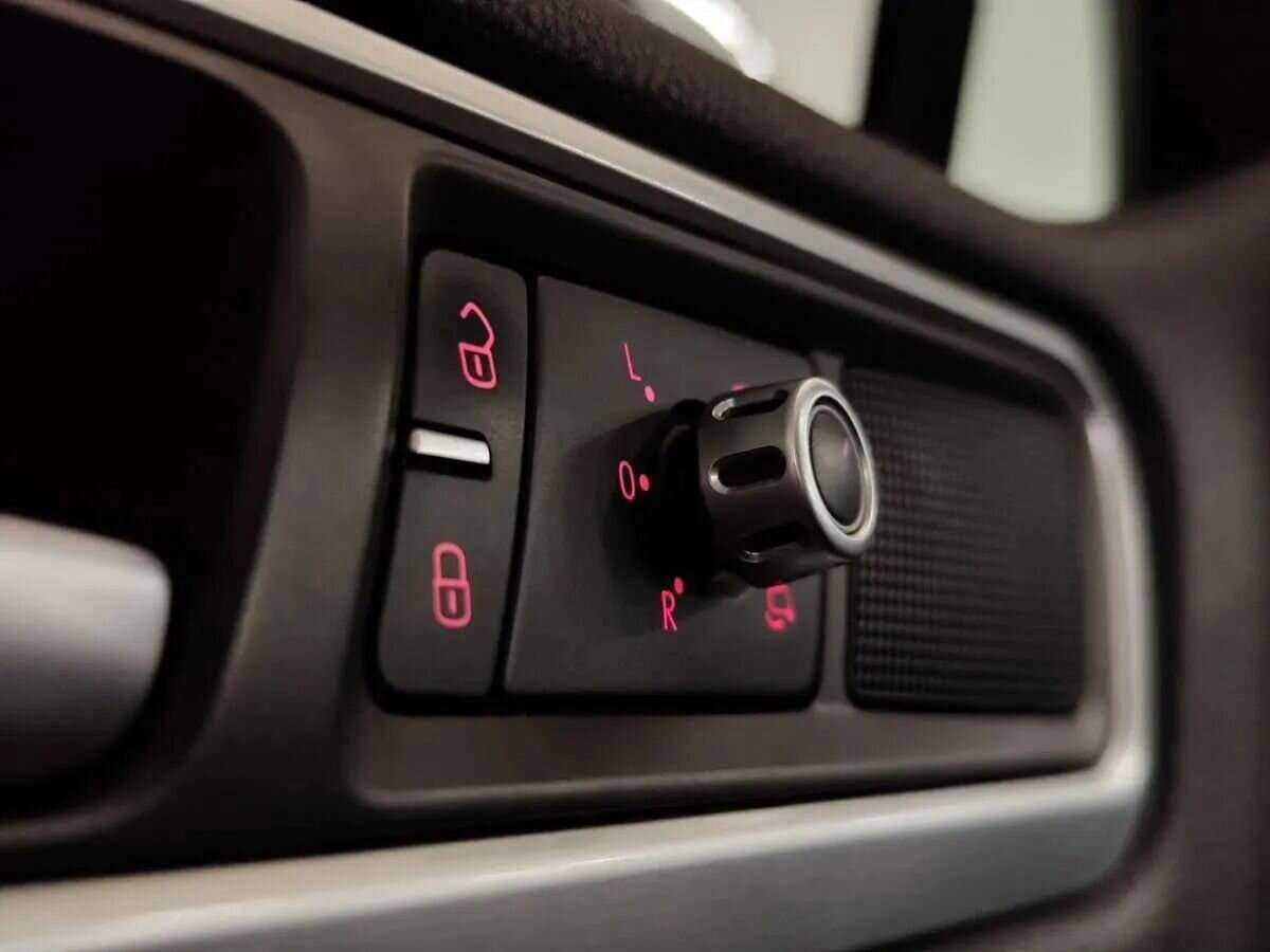 Volkswagen Touareg, 2014 Фото №12