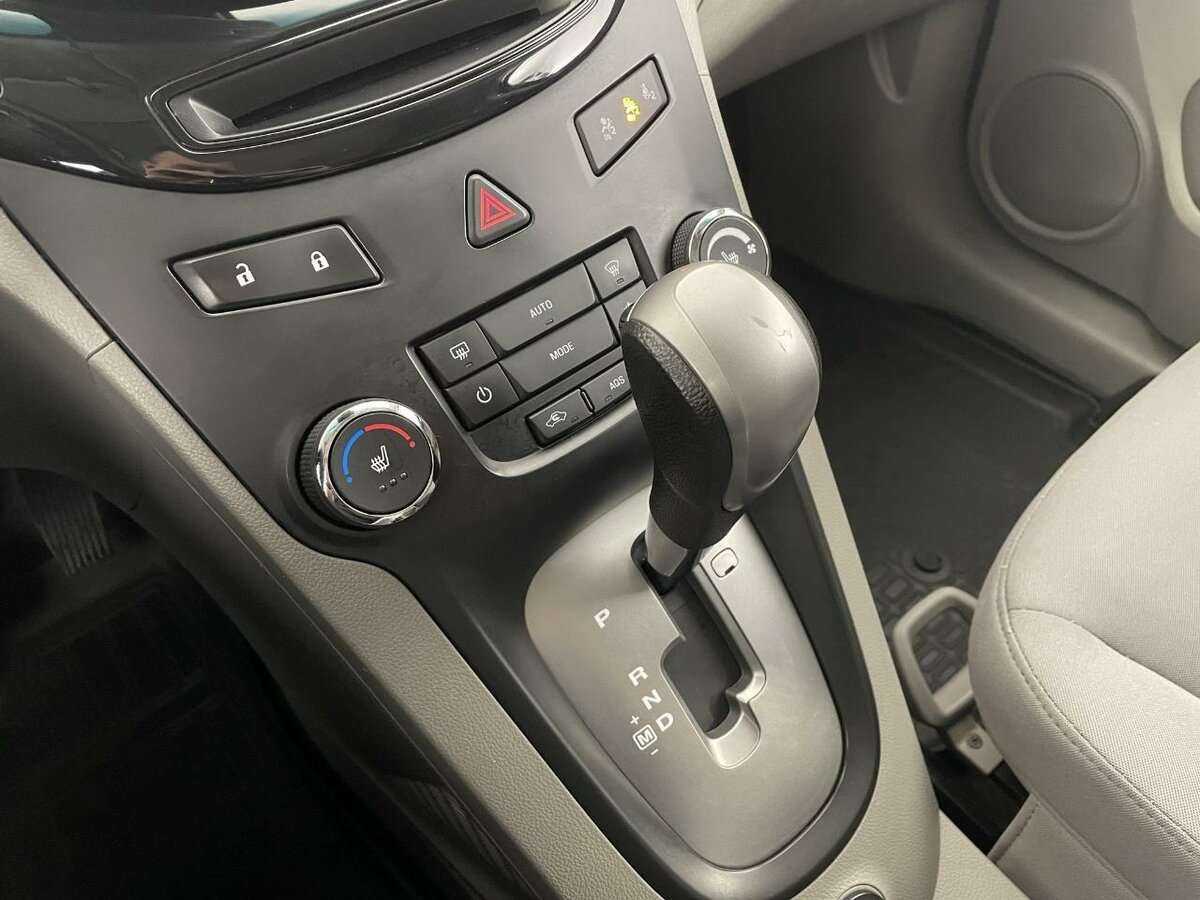 Chevrolet Orlando, 2013 Фото №13