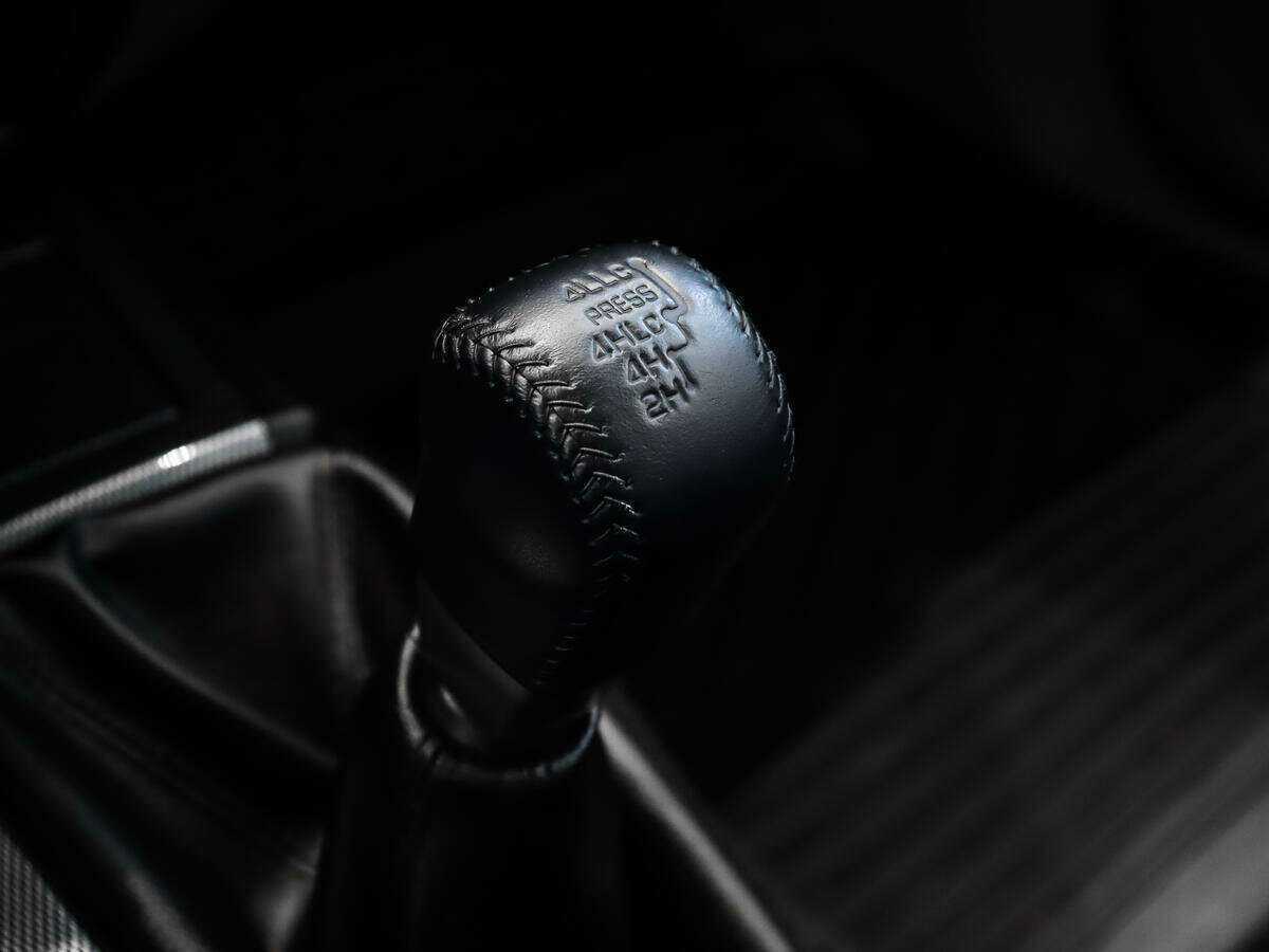 Mitsubishi Pajero Sport, 2015 Фото №16