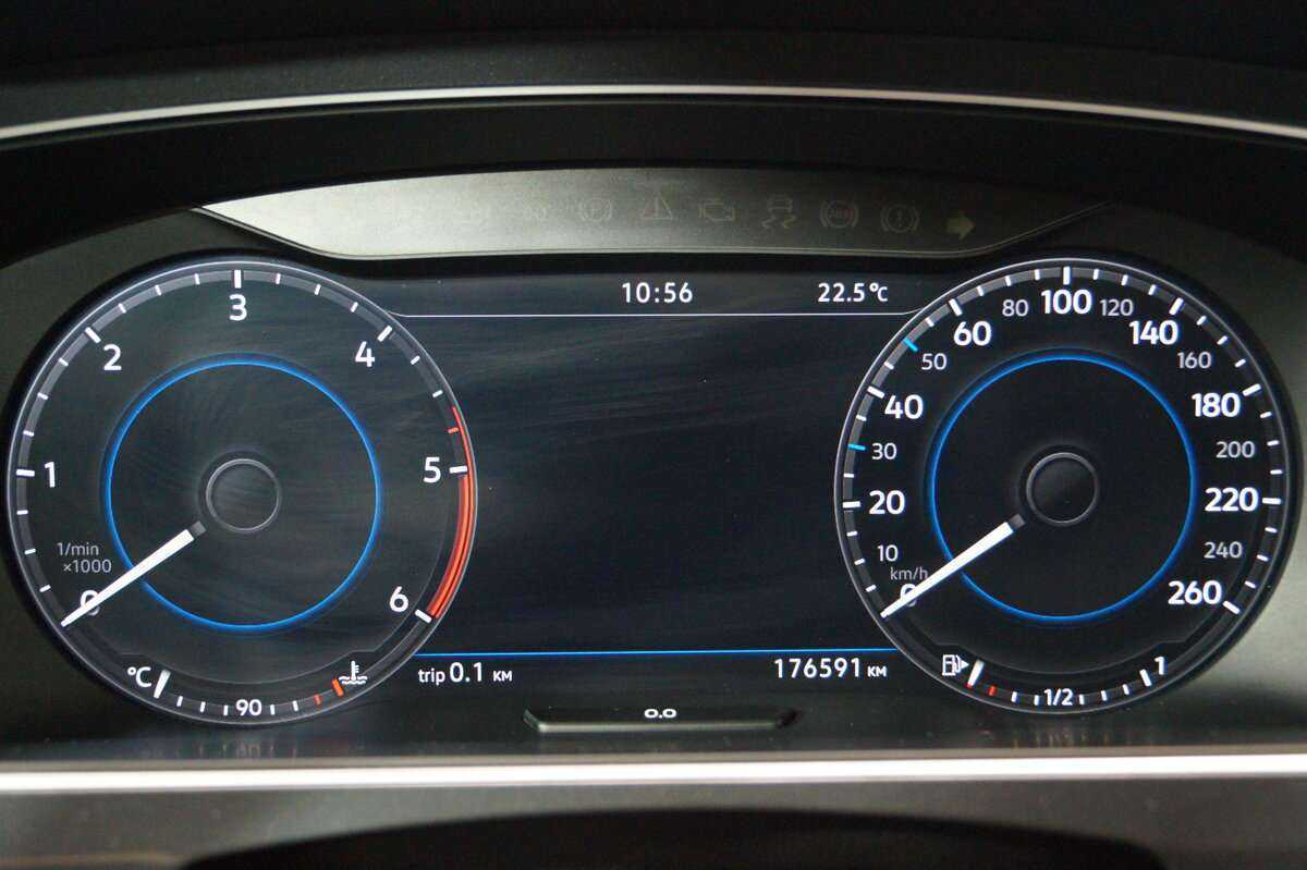 Volkswagen Tiguan, 2018 Фото №18