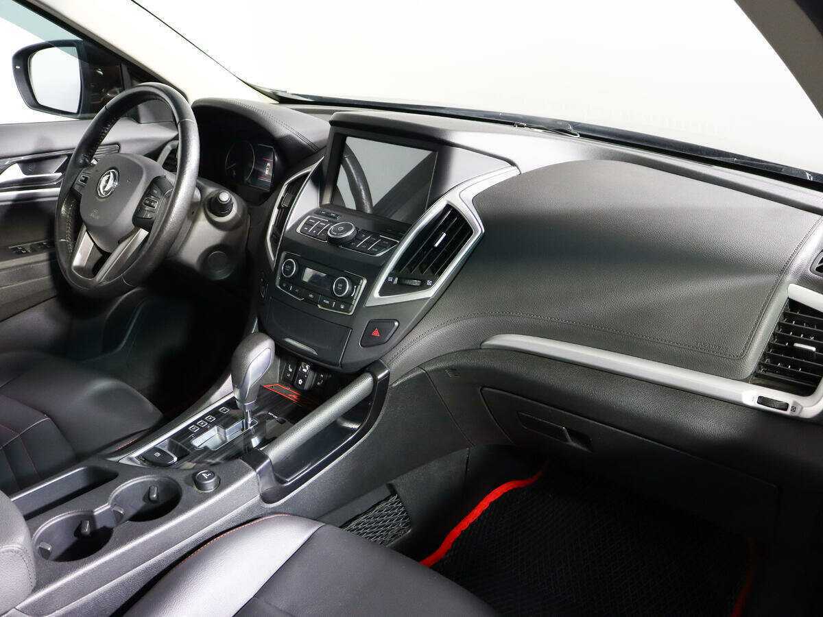 Dongfeng AX7, 2017 Фото №9