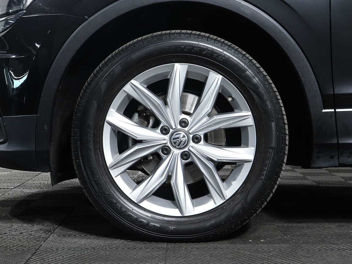 Volkswagen Tiguan, 2018 Фото №21