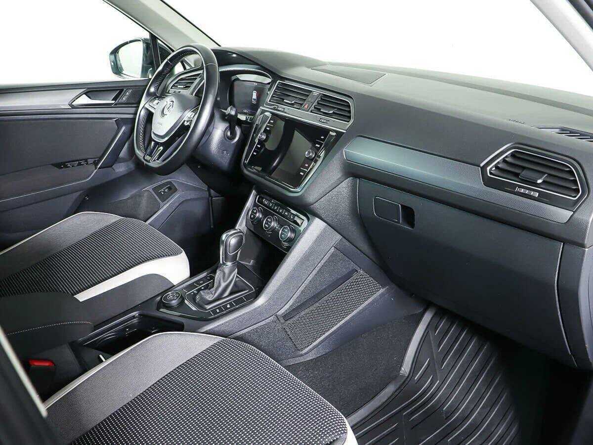Volkswagen Tiguan, 2018 Фото №9