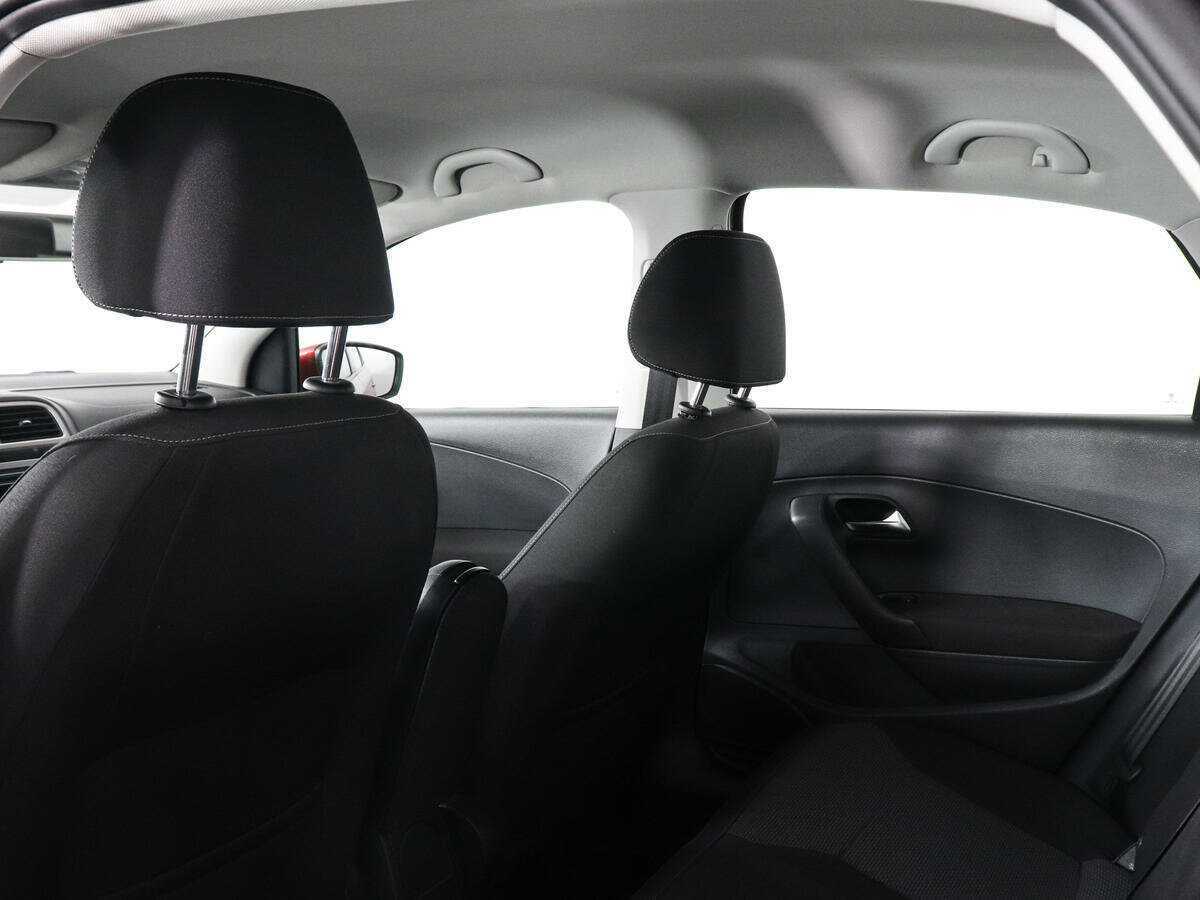 Volkswagen Polo, 2015 Фото №8