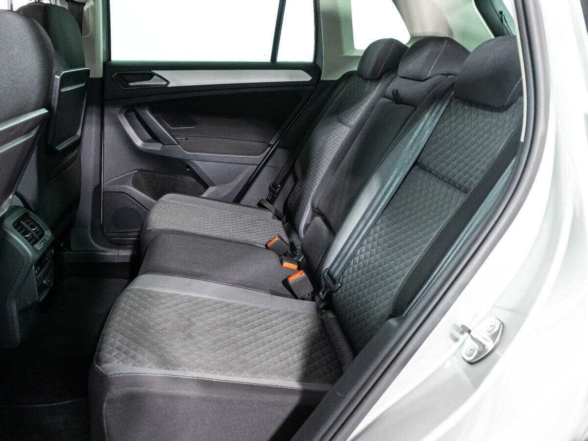 Volkswagen Tiguan, 2018 Фото №10