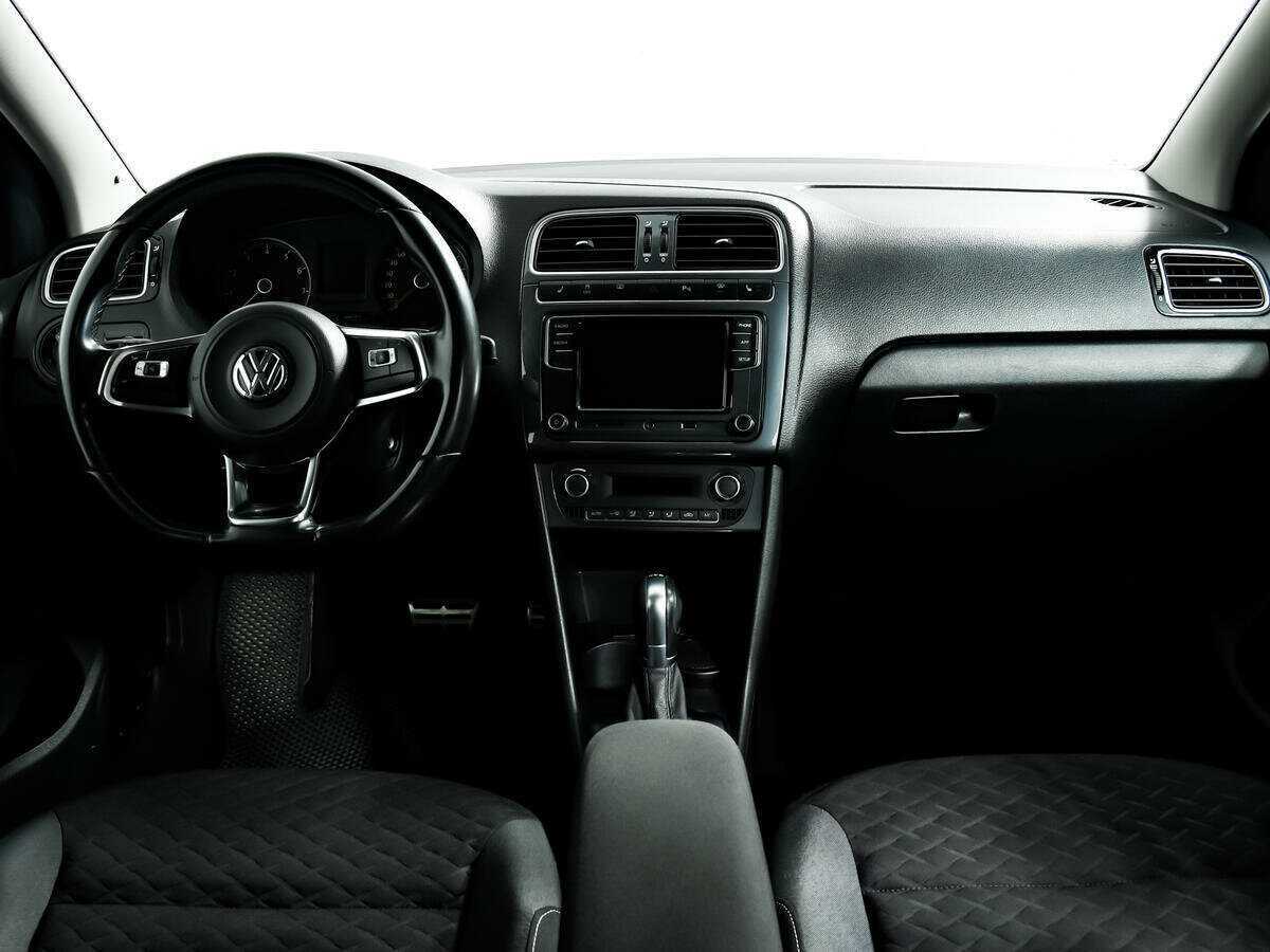 Volkswagen Polo, 2018 Фото №11