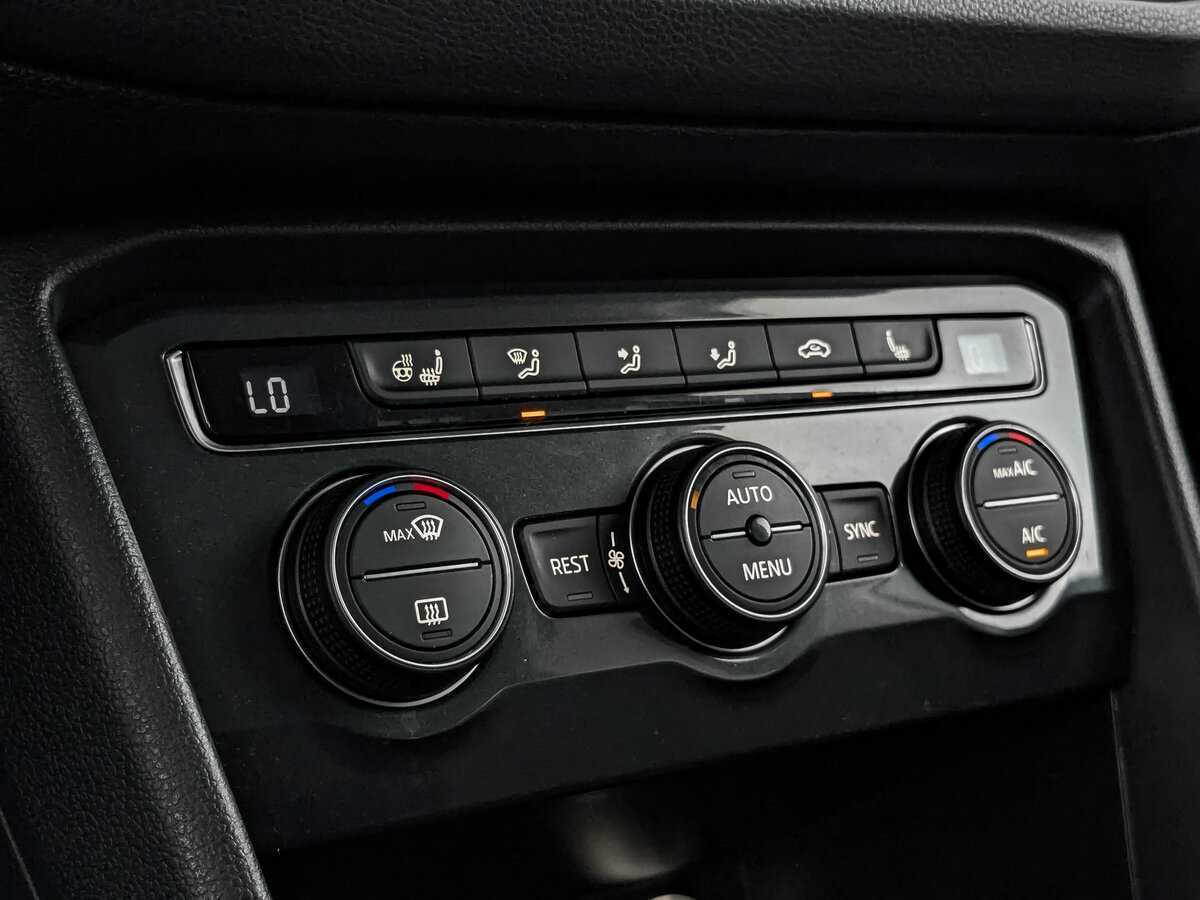 Volkswagen Tiguan, 2017 Фото №17