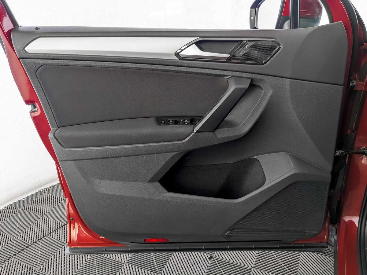 Volkswagen Tiguan, 2017 Фото №15