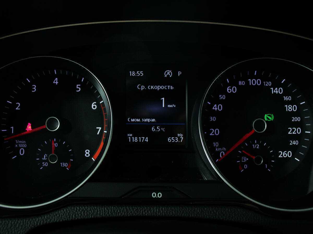 Volkswagen Passat, 2018 Фото №11