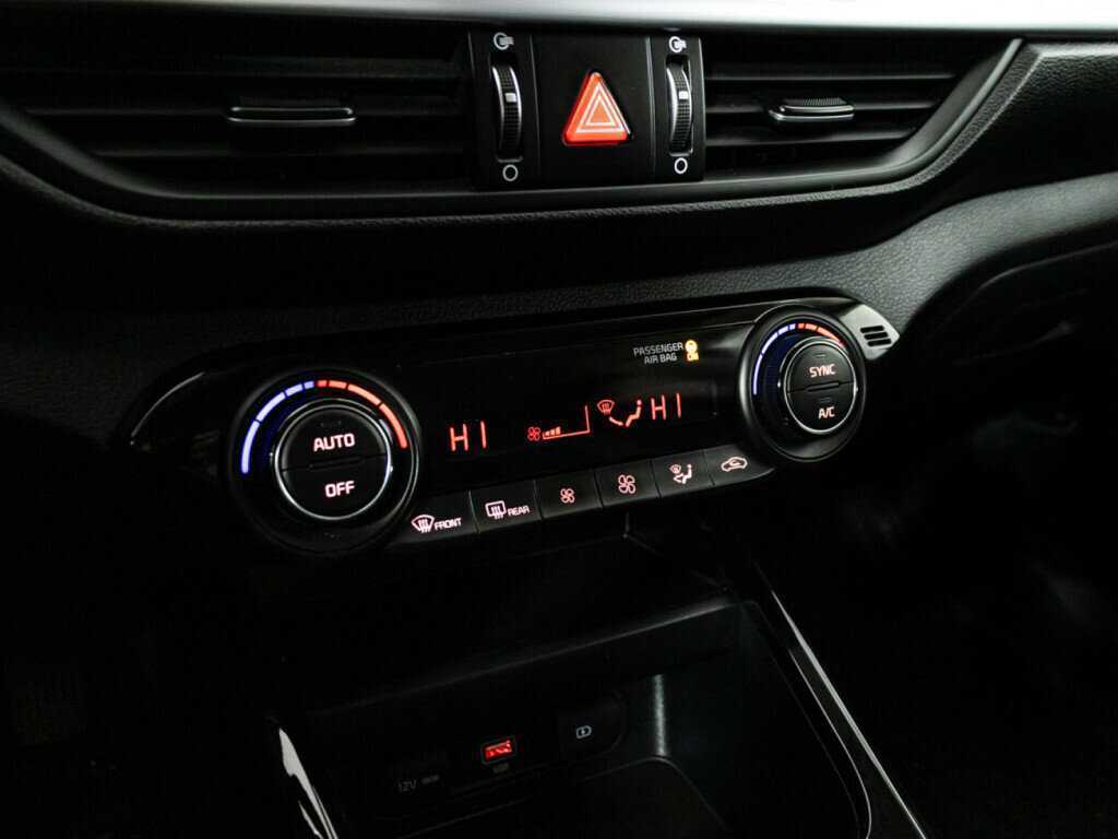 Kia Cerato, 2022 Фото №16