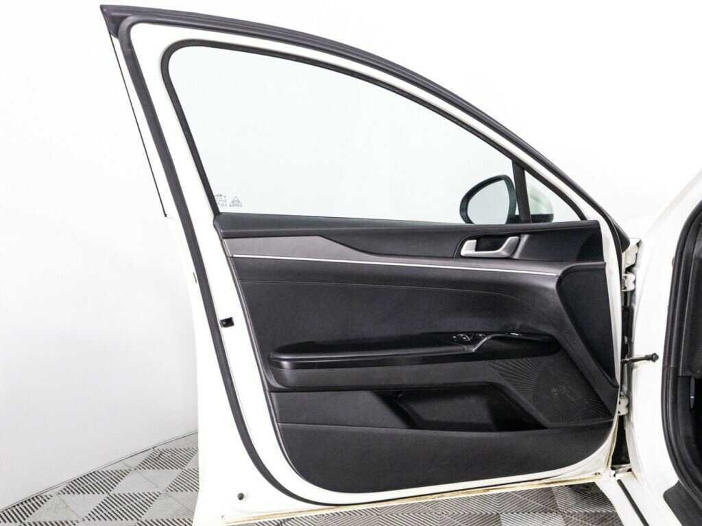 Kia K5, 2021 Фото №26