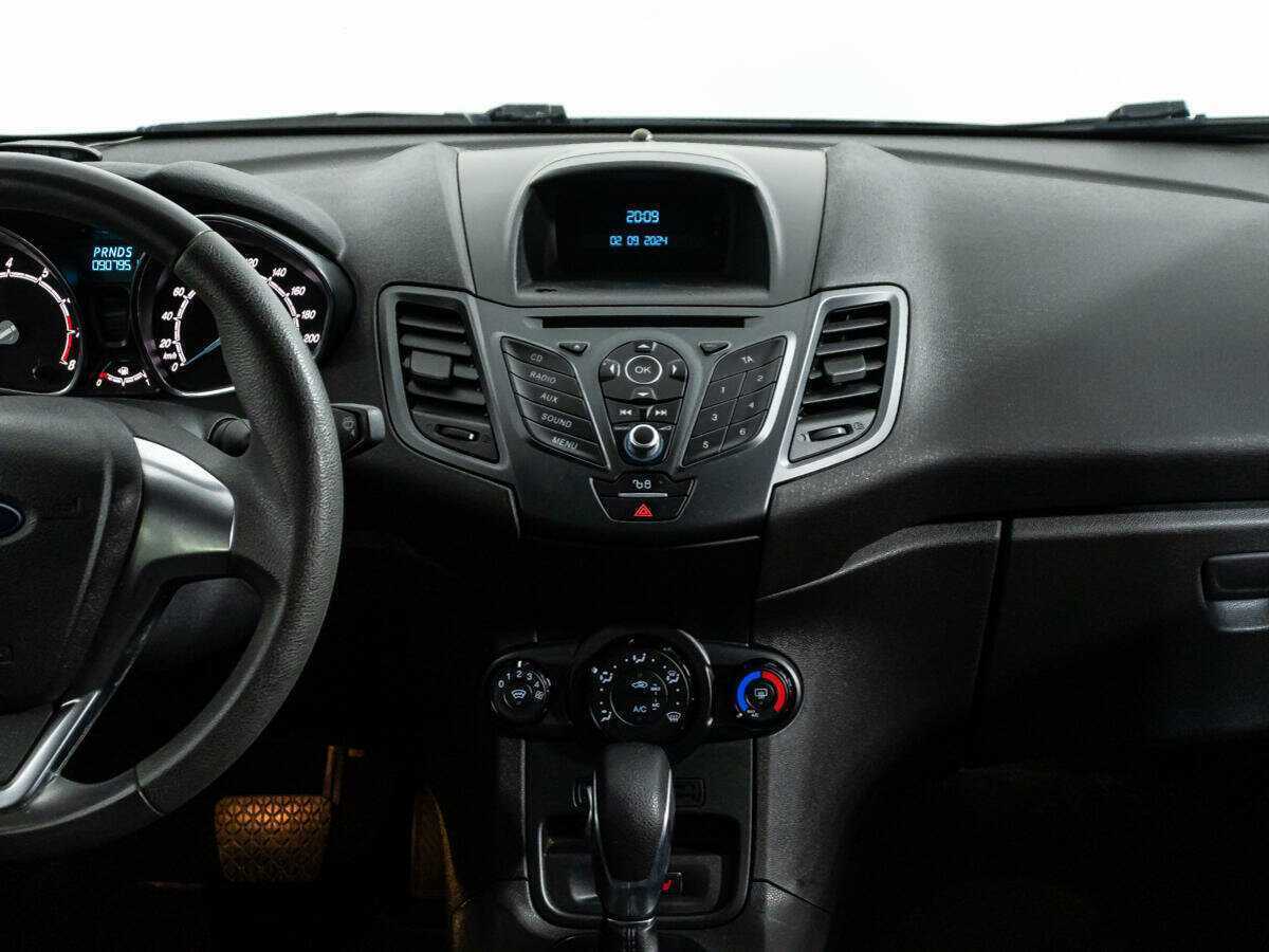 Ford Fiesta, 2016 Фото №14