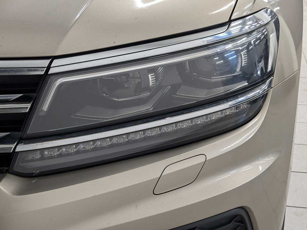Volkswagen Tiguan, 2018 Фото №17