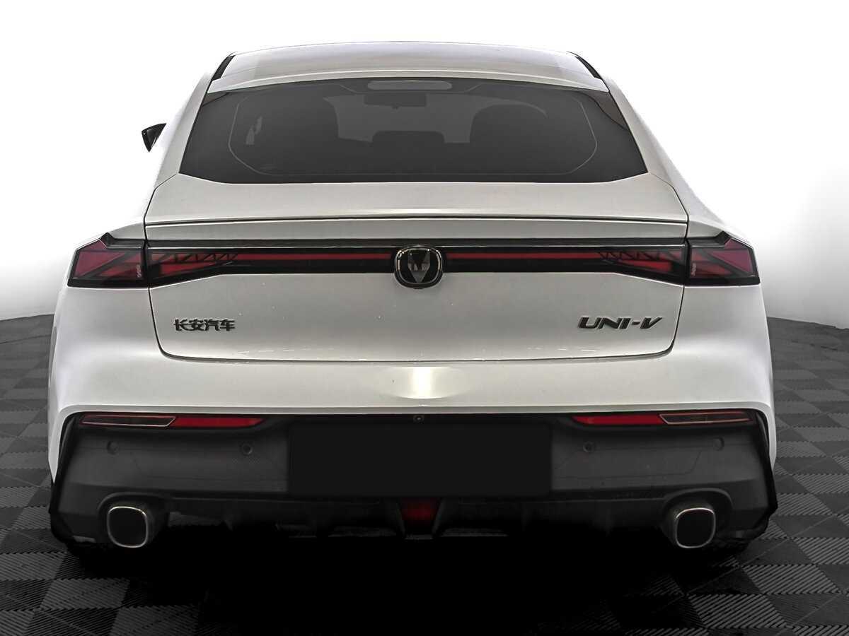 Changan UNI-V, 2023 Фото №6