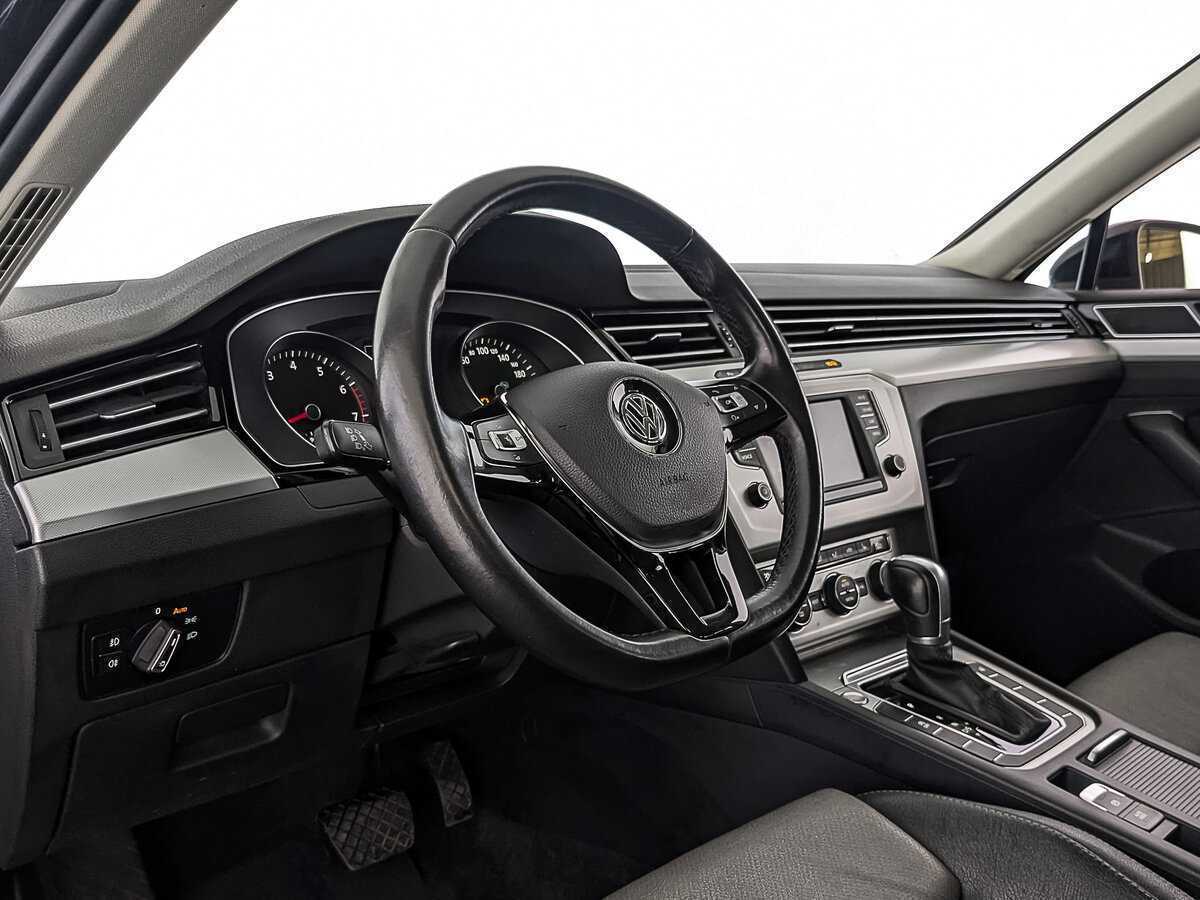 Volkswagen Passat, 2016 Фото №16