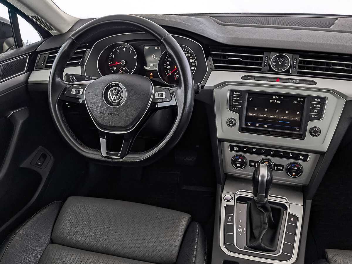 Volkswagen Passat, 2016 Фото №28