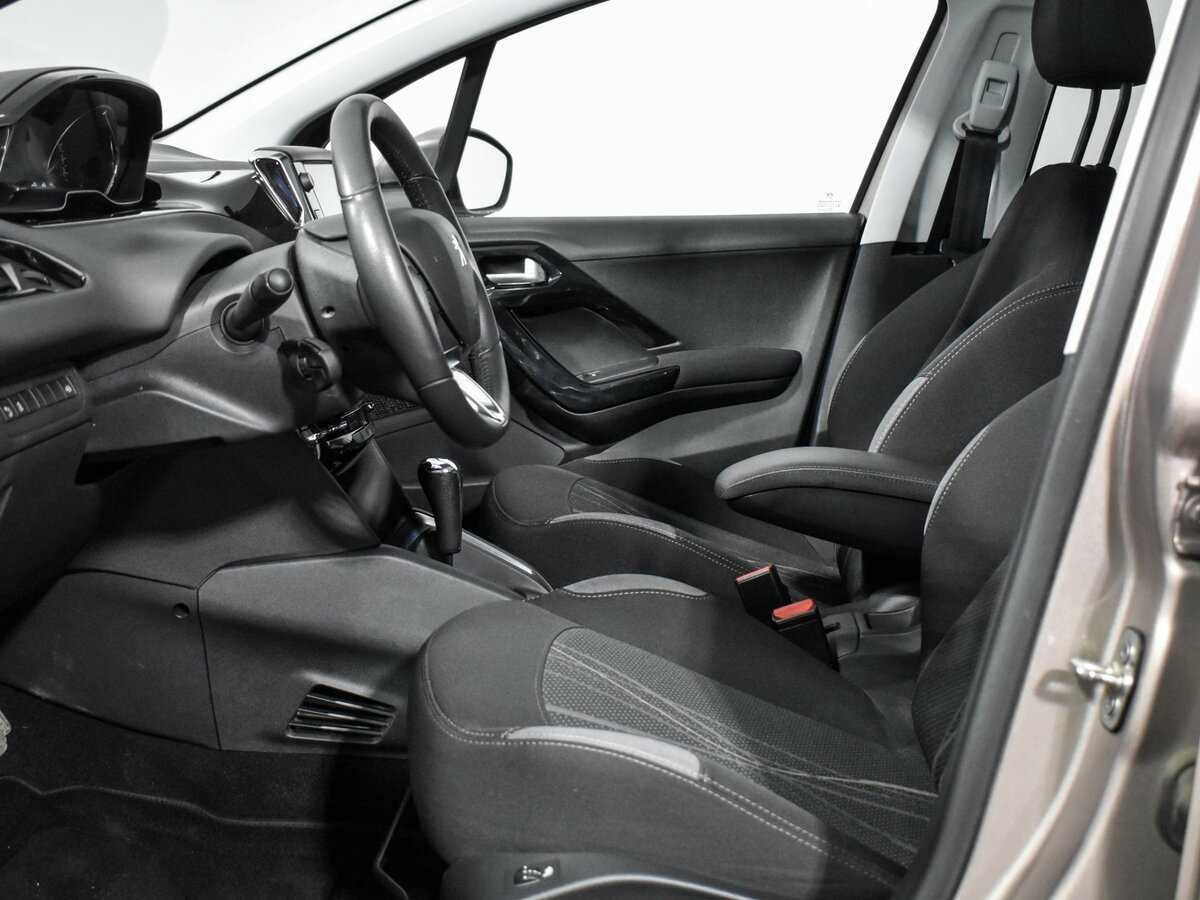 Peugeot 208, 2014 Фото №10