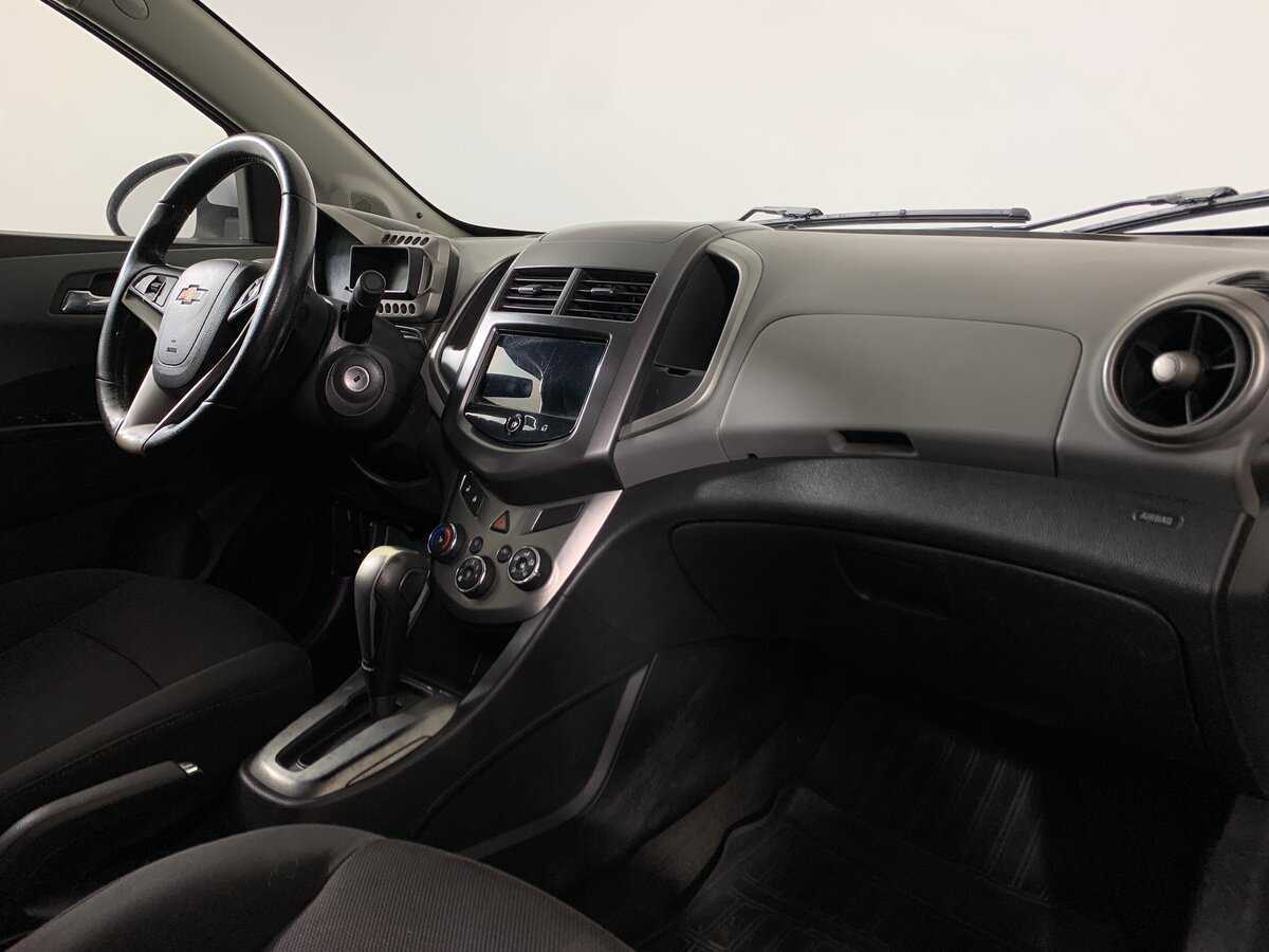 Chevrolet Aveo, 2014 Фото №14