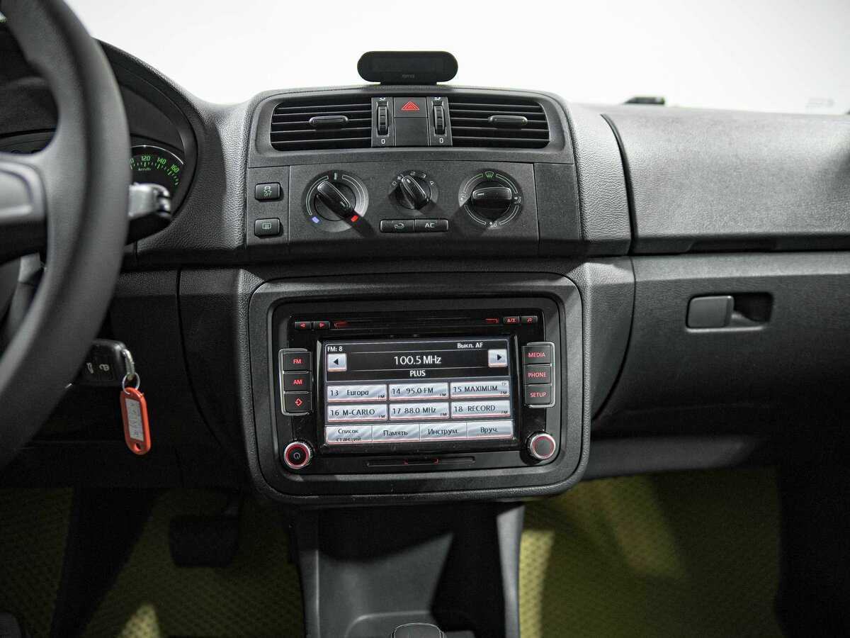 Skoda Fabia, 2013 Фото №9