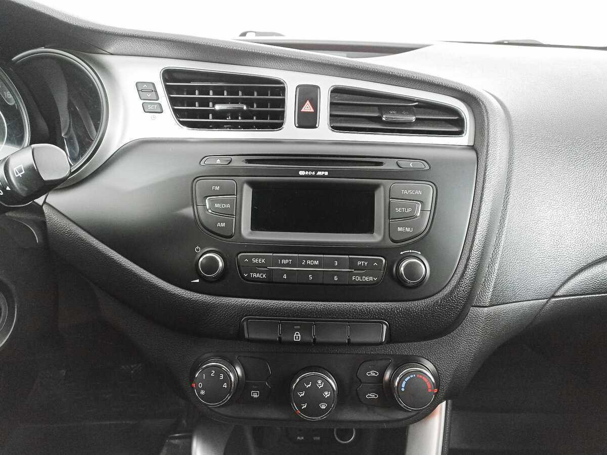 Kia Ceed, 2015 Фото №15