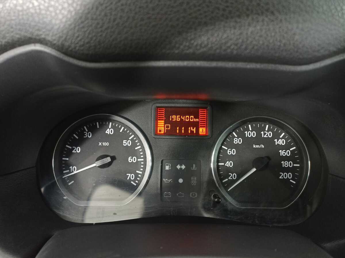 Nissan Terrano, 2015 Фото №11