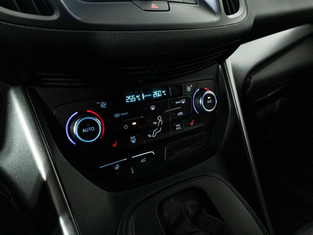 Ford Kuga, 2017 Фото №16