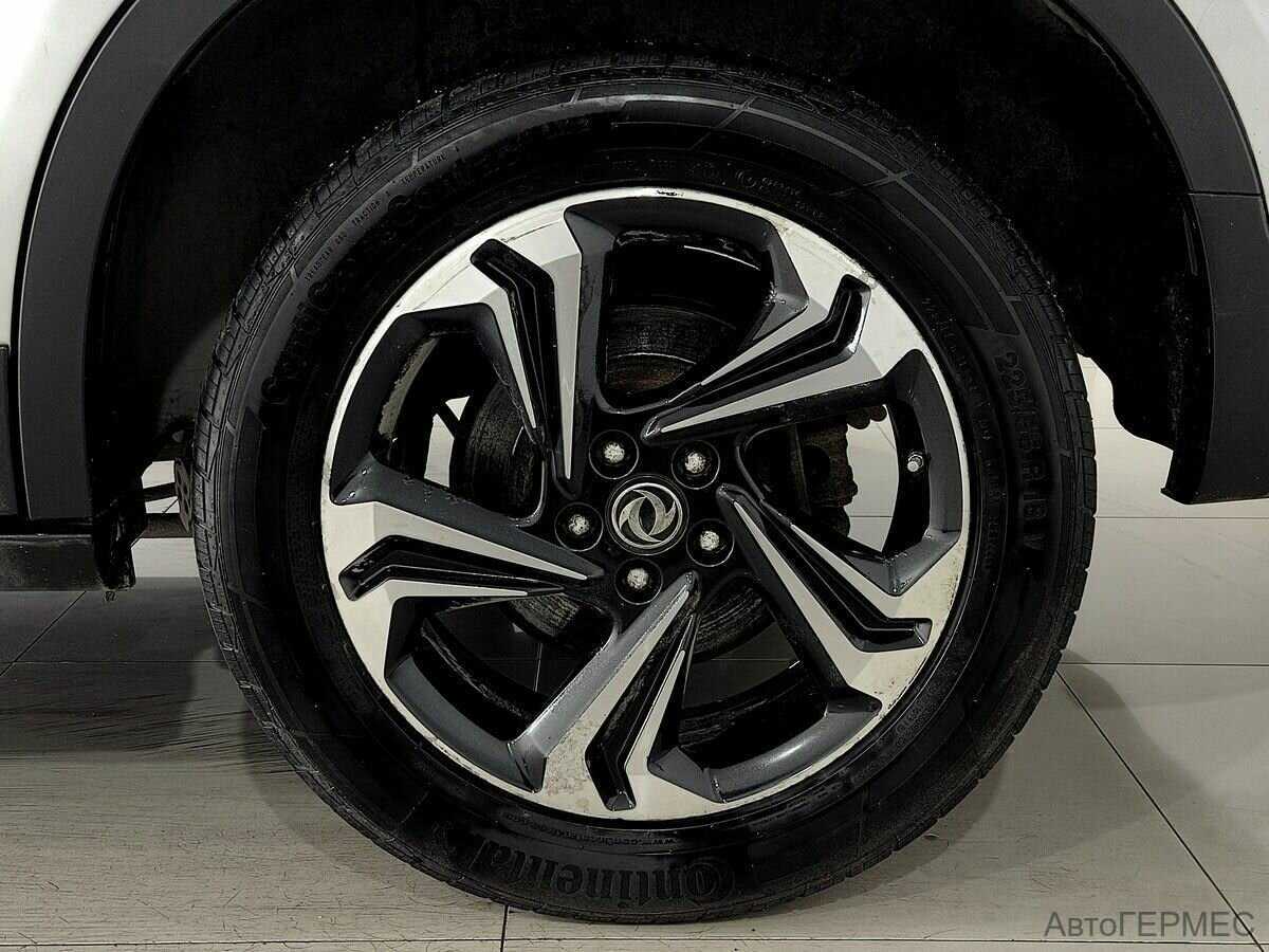 Dongfeng AX7, 2018 Фото №15