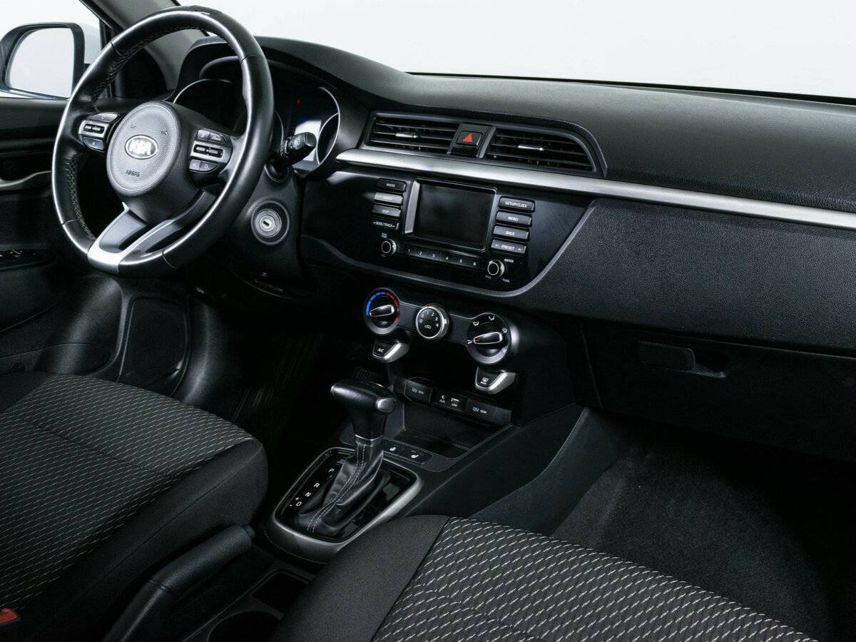 Kia Rio X-Line, 2019 Фото №7
