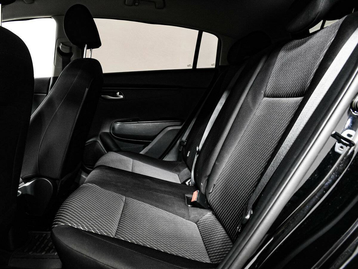 Kia Rio X-Line, 2018 Фото №14